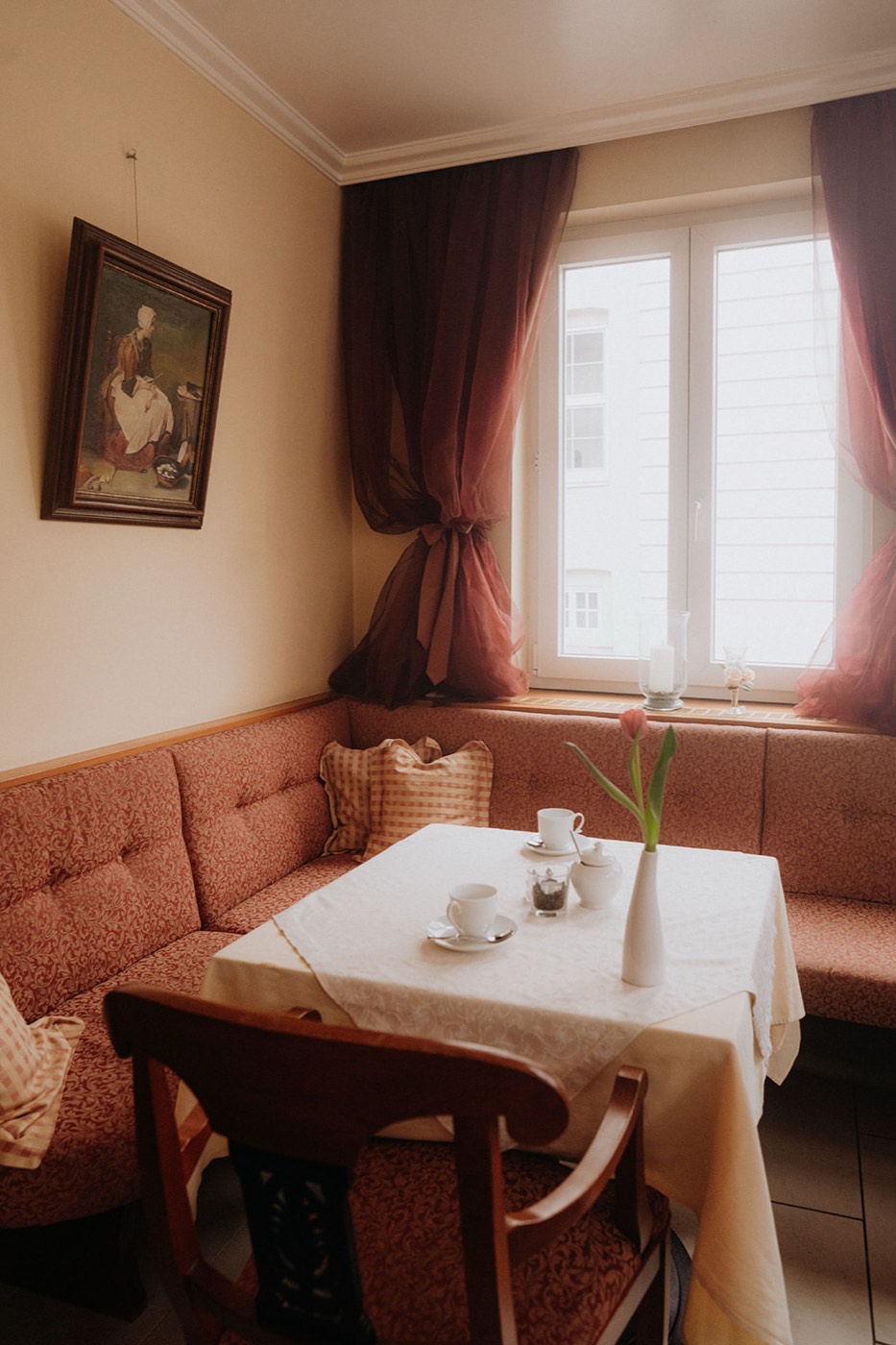 Frühstücksbereich im Café am Museum